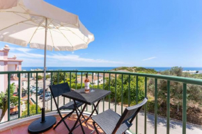 Paz e Vista Mar with Pool & WiFi